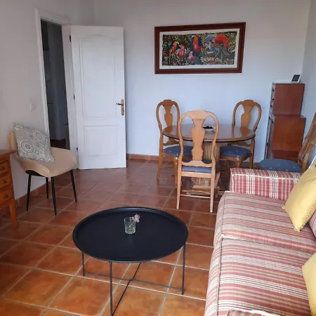 Marina Palace Aparthotel